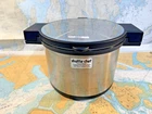Thermos Shuttle Chef Thermal Cooker - 4.5L Silver (japanese Edition) Used. Price: $138.75.