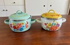Pioneer Woman Breezy Blossom Mini Dutch Oven Set 2 Pack 1.05 Qt Enamel Steel New. Price: $29.99.