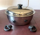 Saladmaster 316TI 12 Qt Roaster Stock Pot With Vapo-valve Lid Waterless Usa New. Price: $475.00.