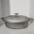 Gourmet Grillware Oval Chili Pot With Lid 4QUART Used. Price: $24.24.