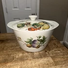 Villeroy & Boch VIL74 Luxembourg Vegetables Nuts Berries Covered Casserole Dish Used. Price: $40.00.